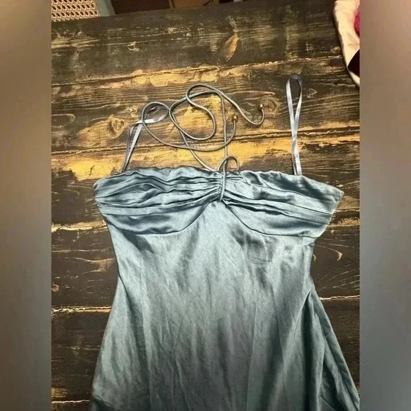 SELFIE LESLIE NWT KINDRED SPIRIT STRAPLESS GATHERED BUST MIDI DRESS BLUE - Picture 5 of 8